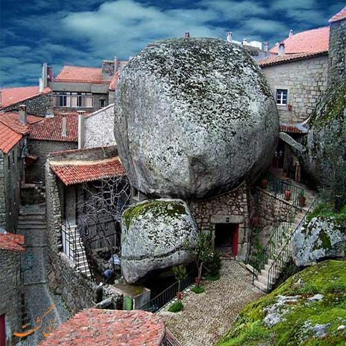 مونسانتو در پرتغال، روستایی که در بین تخته سنگ هاست!